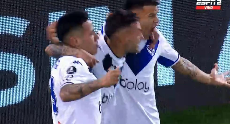 Cabezazo madrugador: gol de Janson para el 1-0 de Vélez sobre Talleres por la Copa Libertadores