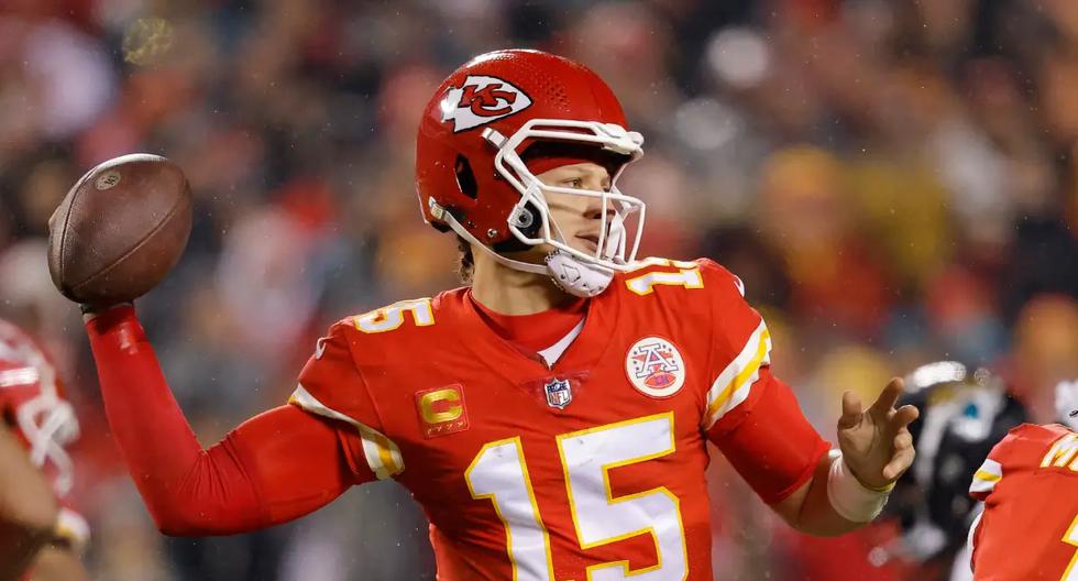 Will Patrick Mahomes be the best player in the NFL if he wins the Super Bowl?