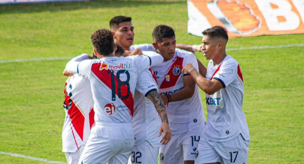 What a triumph for the 'Academia'! Municipal defeated Alianza Atlético 2-1 in the Apertura Tournament.