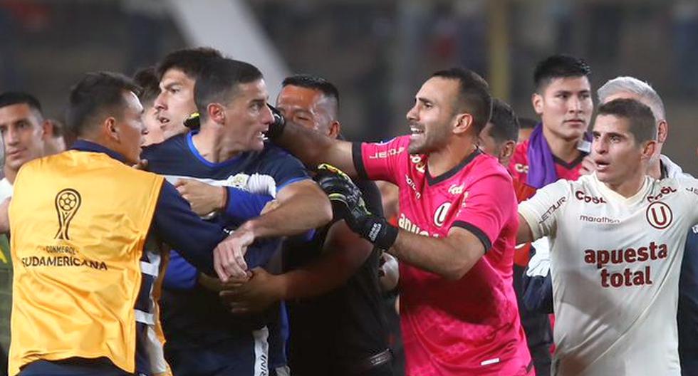 After his aggression towards Gimnasia: José Carvallo received an eight-match suspension.