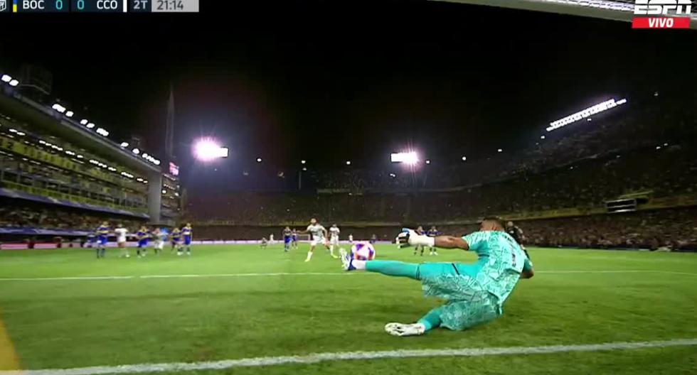 ¡Se hizo gigante! ‘Chiquito’ Romero atajó penal en Boca vs. Central Córdoba 