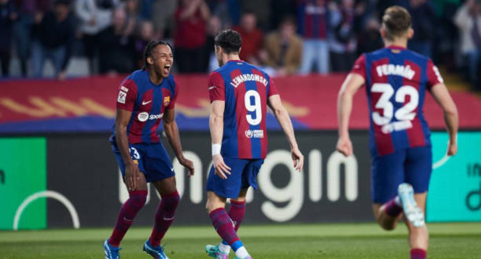 ¡Épica remontada! Barcelona venció 2-1 a Alavés con doblete de Lewandowski