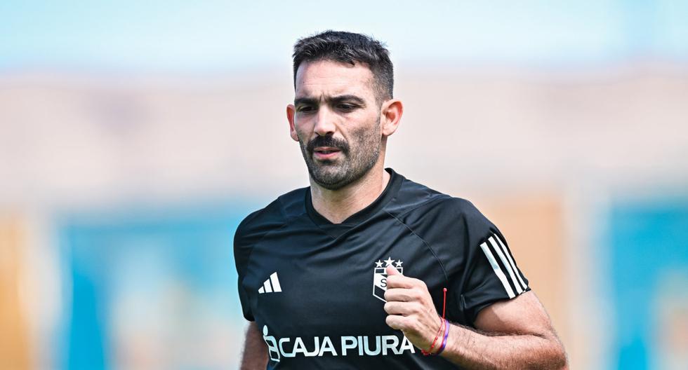 ¡El goleador está de vuelta! Martín Cauteruccio entrenó con Sporting Cristal