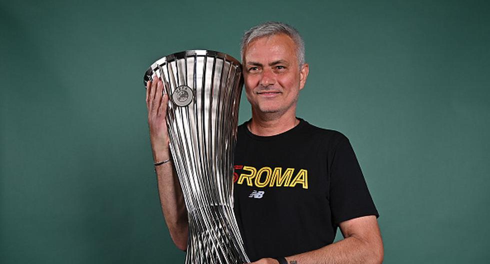 Los fichajes de Barcelona de 2023: Mourinho quiere para la Roma a Clément Lenglet, la estrella que frenó Xavi
