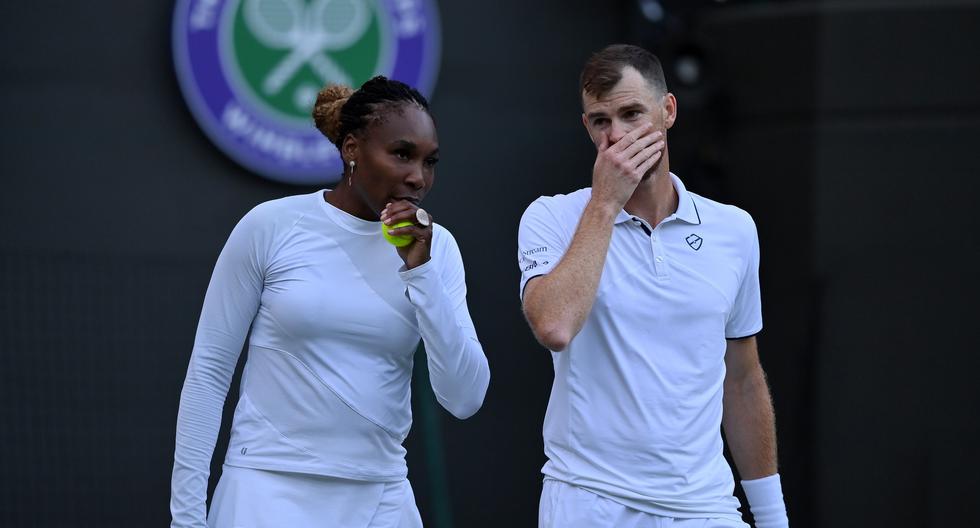 Wimbledon: Venus Williams y Jamie Murray avanzaron en dobles mixtos tras derrotar a Michael Venus y Alicja Rosolska