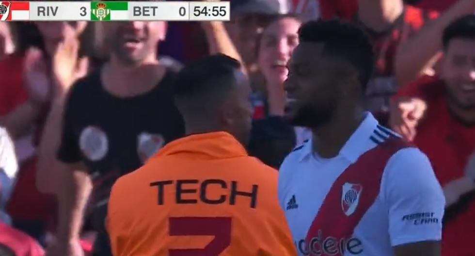 Mendoza rout: Miguel Borja scored River Plate's 3-0 over Real Betis.