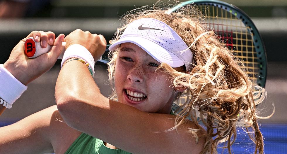 ¿Quién es Mirra Andreeva, de solo 16 años y que arrasó con la sexta mejor tenista del mundo?