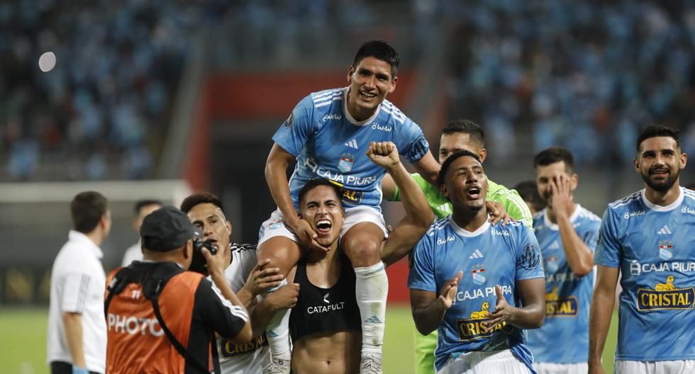 ¡La fuerza ganadora! Sporting Cristal derrotó 1-0 a Huracán y clasificó en la Copa Libertadores