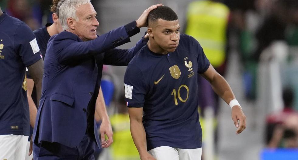 Deschamps defends Mbappé for his low performance and calls him up to play with France.