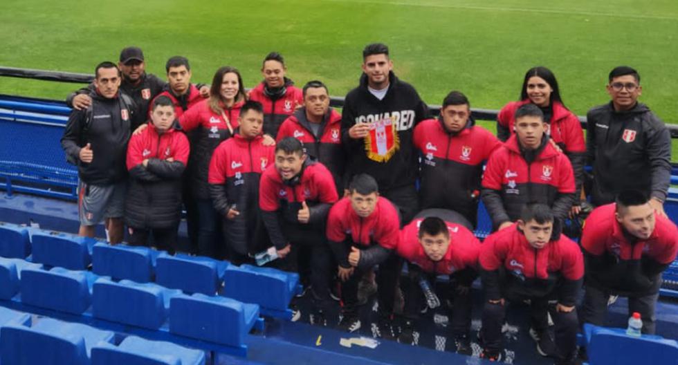 ¡Gran gesto del ‘León’! Zambrano recibió a la Selección Peruana de futsal down en ‘La Bombonera’