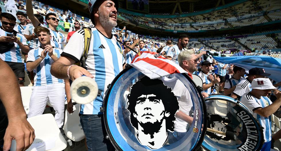 “Denme cerveza”: hinchas de Argentina hacen pedido en el Mundial 