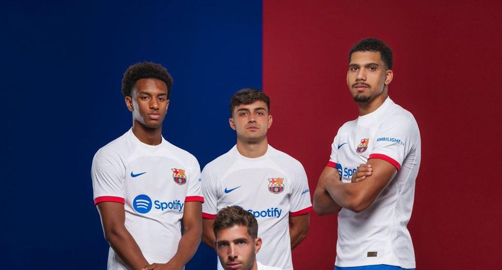 De blanco, más de 40 años después: Barcelona presentó la segunda camiseta del 2023-24