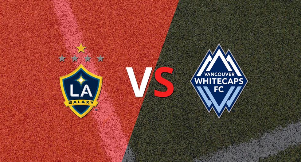 The second half is already being played! LA Galaxy beats Vancouver Whitecaps FC 4-1.