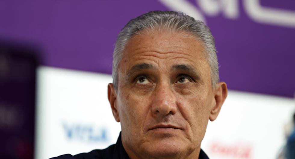 Tite settles the controversy about dancing with his players: 