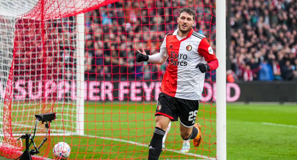 ¿Cuántos goles tiene Santiago Giménez con Feyenoord en esta temporada?
