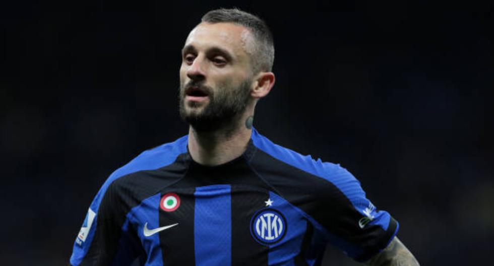 Barcelona 'loses ground' due to Brozovic signing: there is an offer in the Premier League.