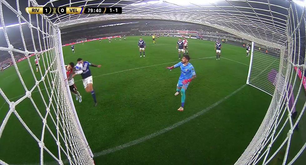 Eso estuvo cerca: gol anulado a Suárez por el VAR en River vs. Vélez por Copa Libertadores 