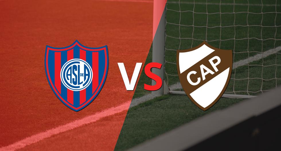 The first half ends with a victory for San Lorenzo against Platense by 1-0.