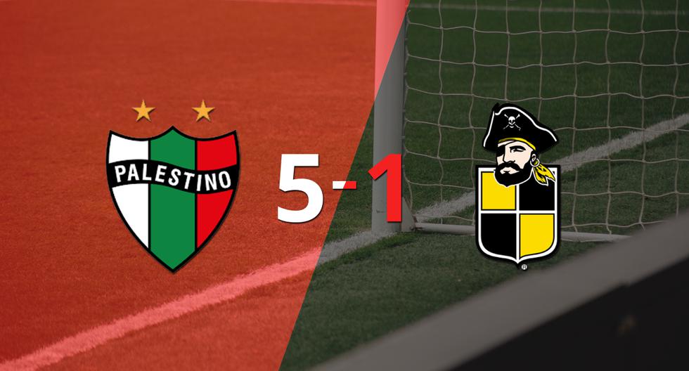 Palestinian team thrashes Coquimbo Unido 5-1 and Maximiliano Salas scores twice.