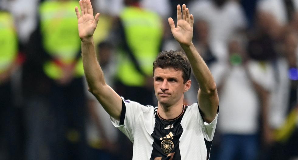 Thomas Müller says goodbye after Germany's elimination from the World Cup.