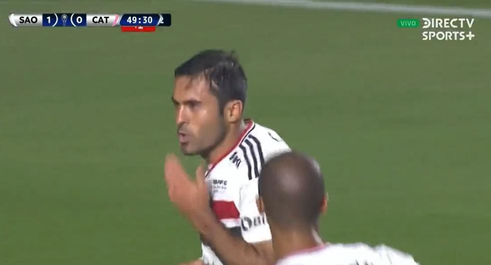Aumenta la ventaja: Éder anotó de penal el 2-0 de Sao Paulo vs. U. Católica 
