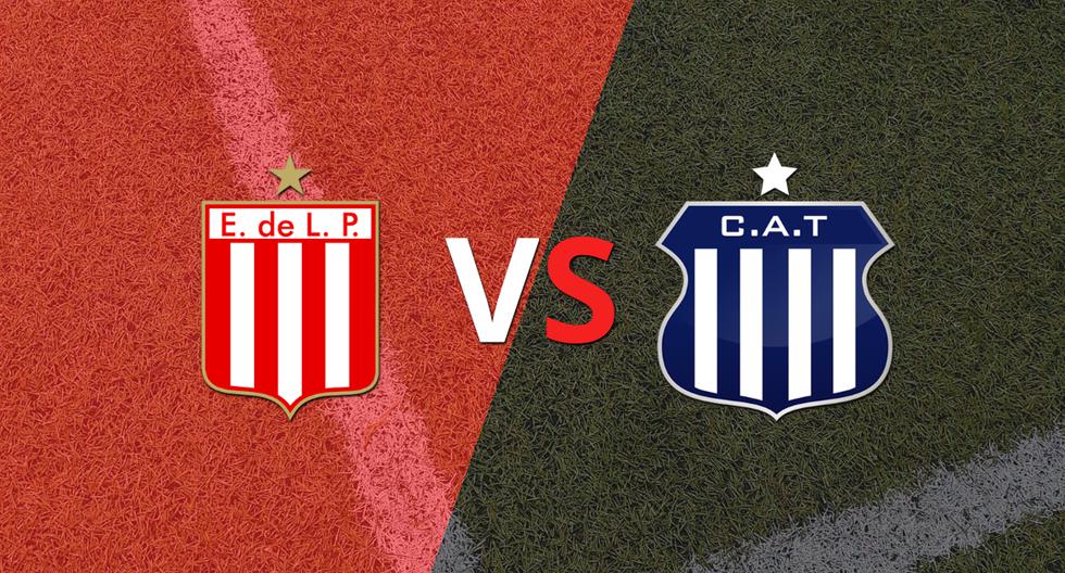 They are already playing in the Land of Champions, Estudiantes vs Talleres.