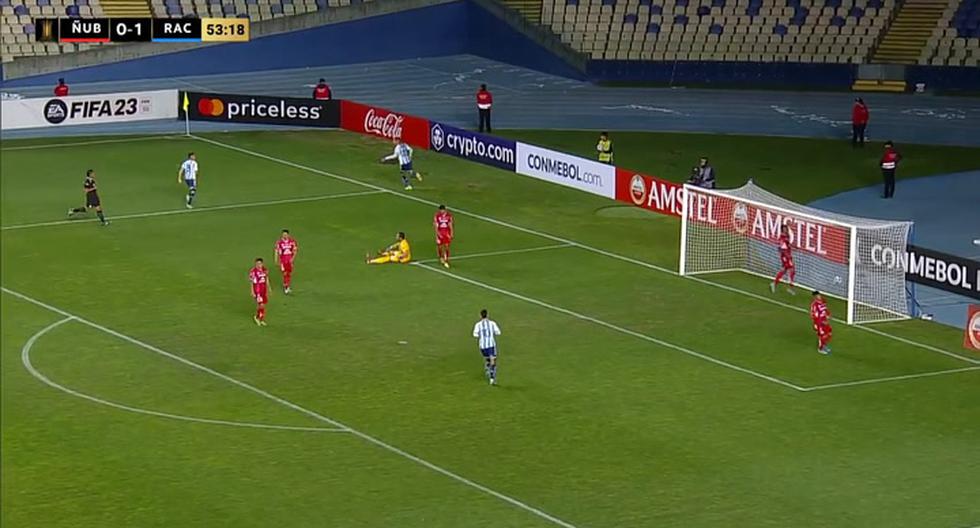 He doesn't forgive in the box: goal by Paolo Guerrero for the 2-0 of Racing vs. Ñublense.