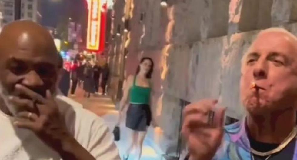 El viral del día: Mike Tyson y Ric Flair fuman marihuana en calles de Chicago