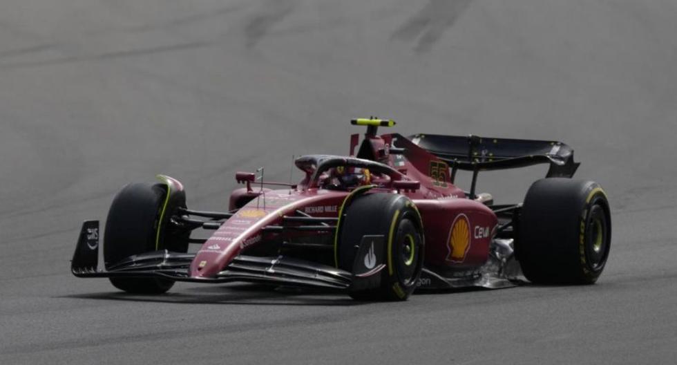 F1 GP Gran Bretaña 2022, resultado: con Carlos Sainz en el primer lugar, revisa cómo fue la victoria del español tras imponerse a Max Verstappen, Checo Pérez y Lewis Hamilton en Silverstone