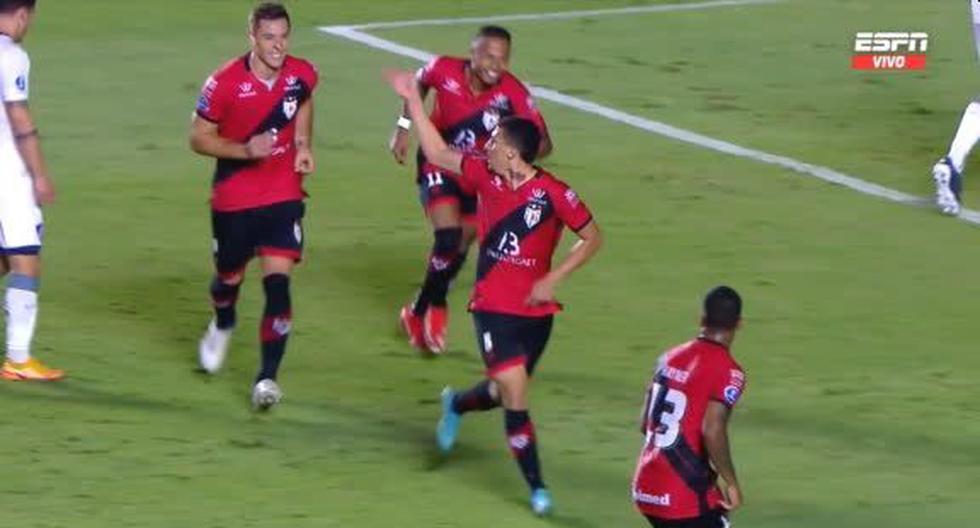 Nacional se hunde: Baralhas y Luiz Fernando anotaron para el 3-0 de Goianiense 