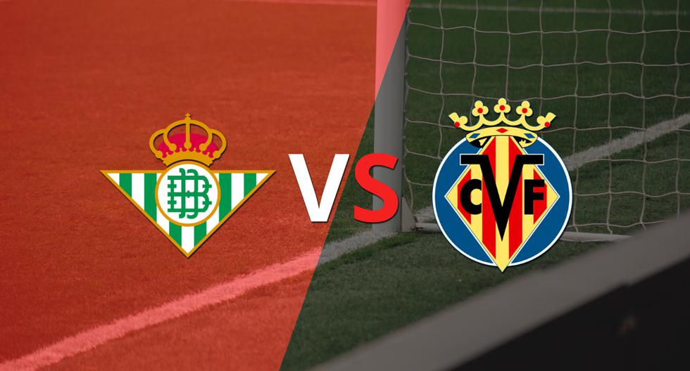 Half time arrives and Betis and Villarreal are tied with no goals.