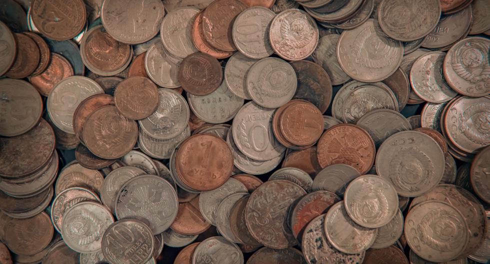 Impresionante hallazgo: descubren 1 millón de centavos de cobre limpiando su casa en Los Ángeles