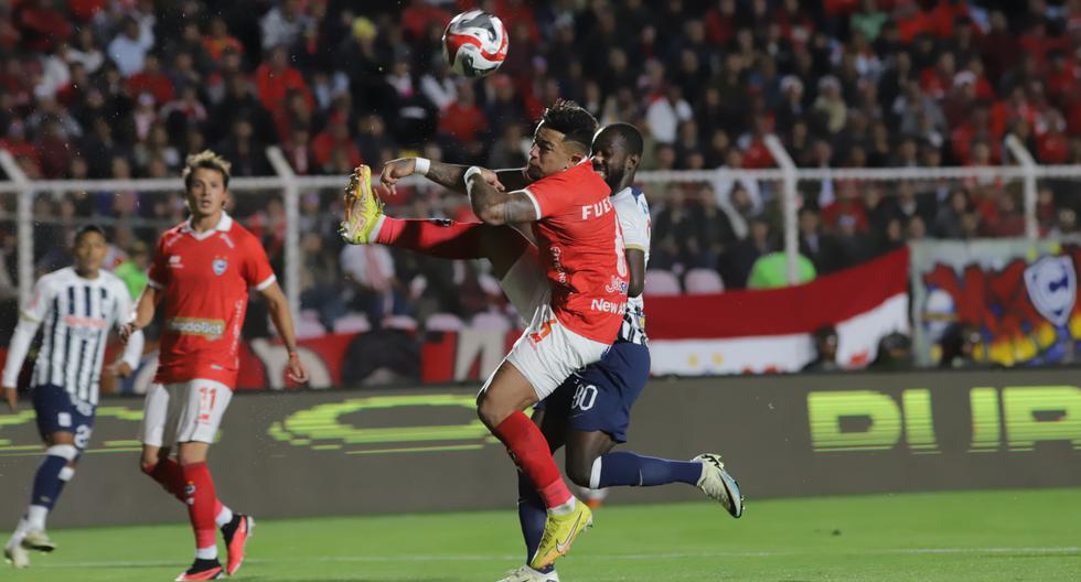 Tercera derrota consecutiva: Alianza Lima perdió 2-1 ante Cienciano en Cusco y se aleja del Apertura