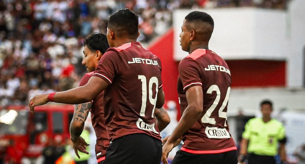 Emociona en el Centenario: Universitario goleó 4-0 a Mannucci en Trujillo