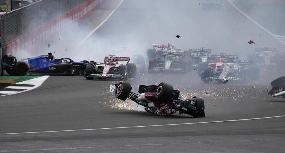 GP de Gran Bretaña: choque Guanyu Zhou de Alfa Romeo protagonizó fuerte accidente en primera vuelta
