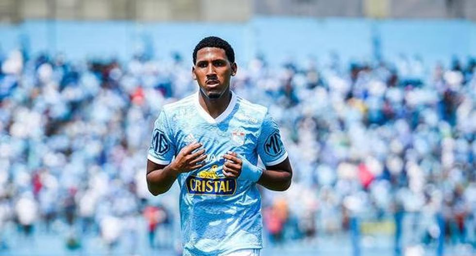 Jesus Castillo: the dream of playing in Europe and his gratitude to Sporting Cristal.