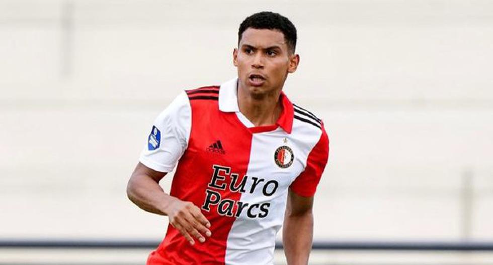Sumando minutos: Marcos López ingresó en el empate por 1-1 del Feyenoord ante el Twente