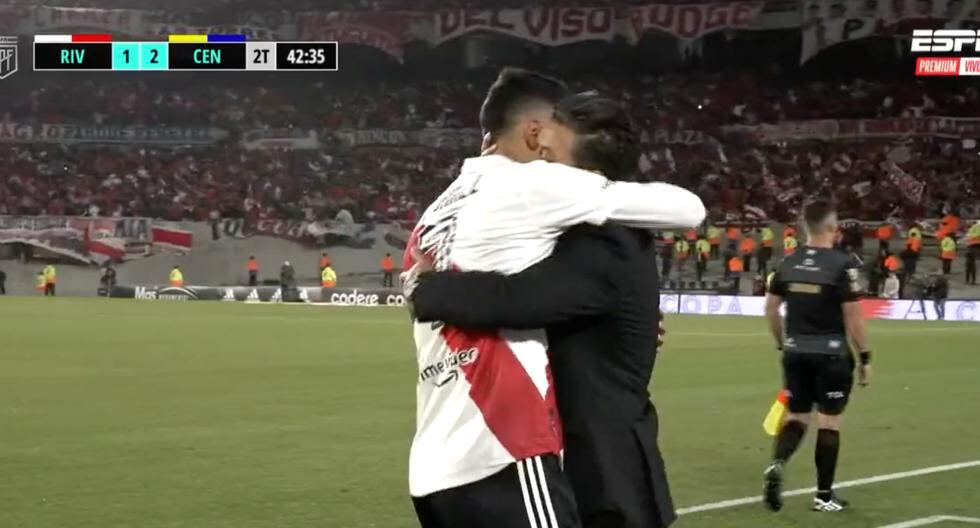 Con un emotivo abrazo con Gallardo: Matías Suárez descontó en el River Plate vs. Central 