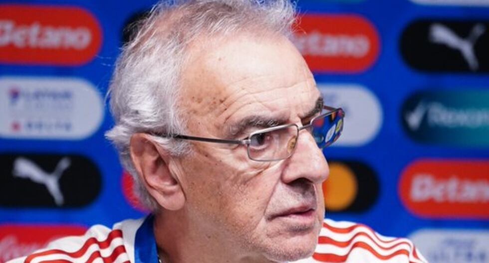 Jorge Fossati: “Por ahora no hay nadie descartado para el partido de mañana”