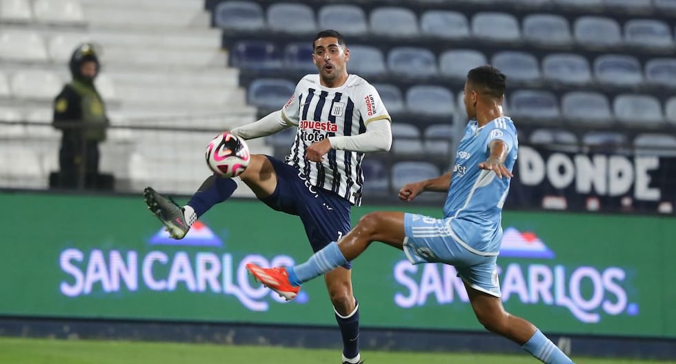 Pierna fuerte: Alianza Lima y Sporting Cristal igualaron 1-1 en la Copa Ciudad de los Reyes