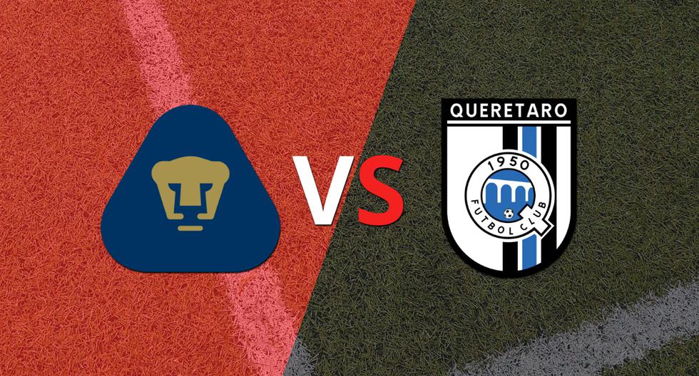 The match between Pumas UNAM and Queretaro begins.