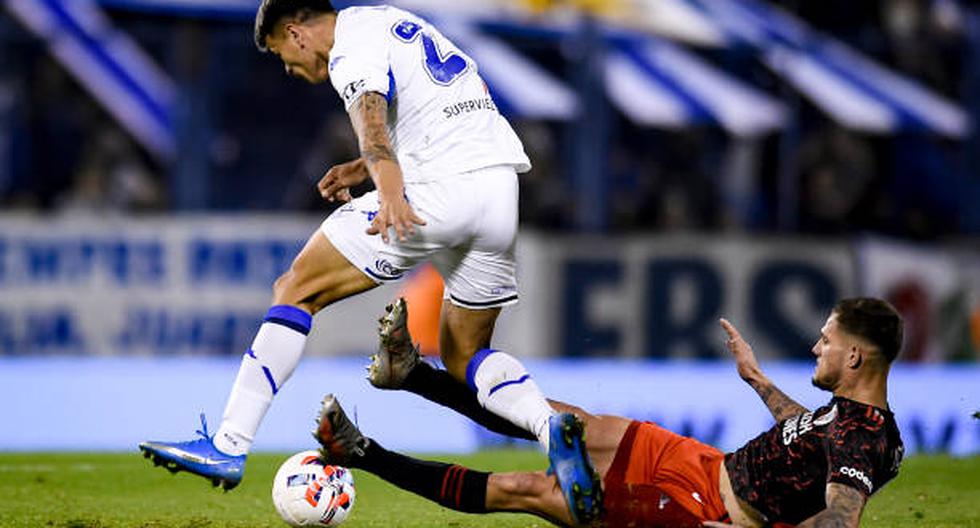 Sobre la hora: Vélez y River empataron 2-2 en la Liga Profesional de Argentina