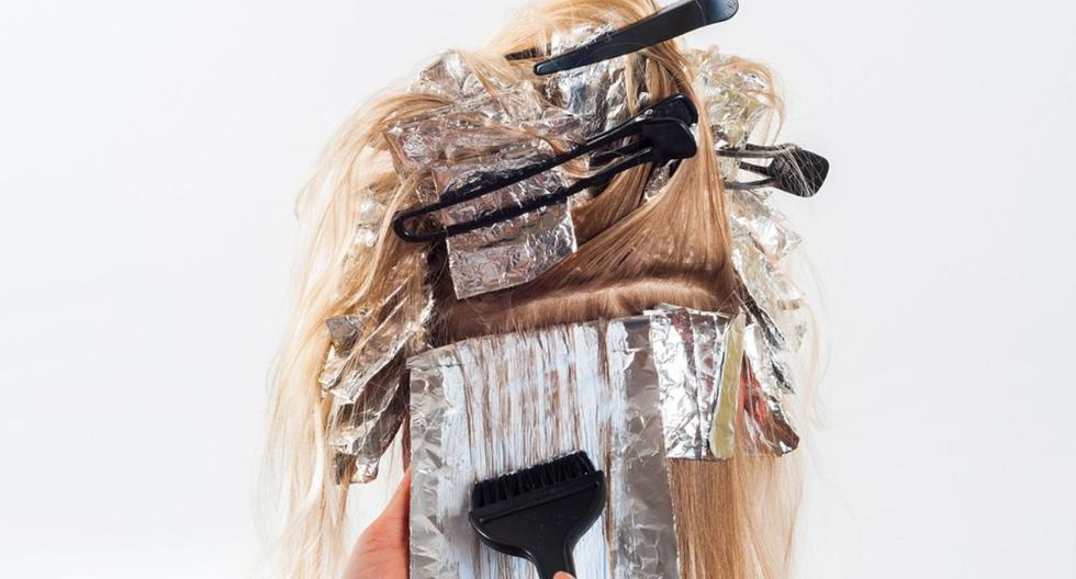El ‘fail’ viral de una mujer que se puso una bolsa en la cabeza tras teñirse el cabello