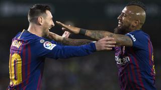 Récord y golazo con el Barcelona: Arturo Vidal alucina con Lionel Messi