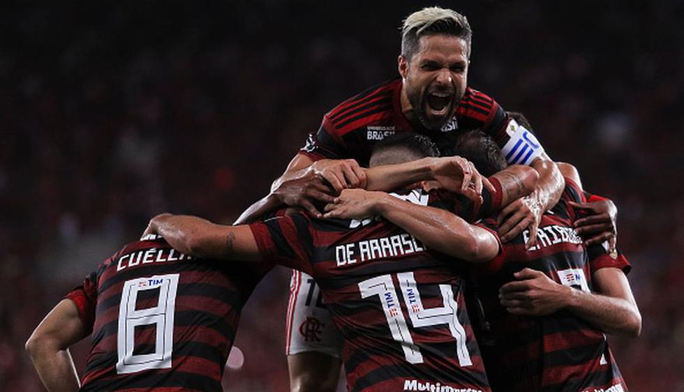 Flamengo goleó 6-1 a San José en el Maracaná por la Copa Libertadores.