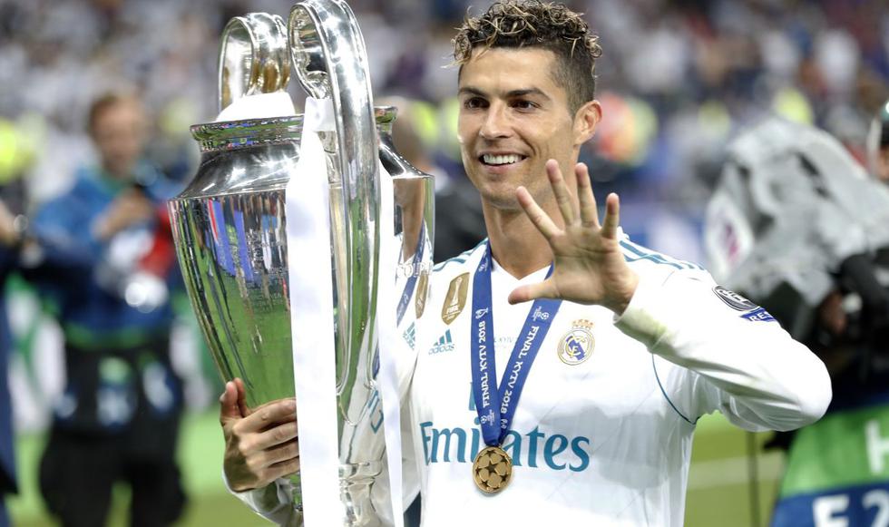 Las mejores fotos de los festejos del Real Madrid tras la obtención de la Champions League. (Agencias)