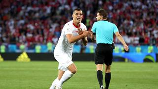 Para ponerse de pie: el espectacular gol de Granit Xhaka para empatar el partido ante Serbia