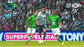 'Aquí-no', Pedro: la falta sobre 'Maxi' Meza que terminó en el 2-0 de Monterrey ante León [VIDEO]