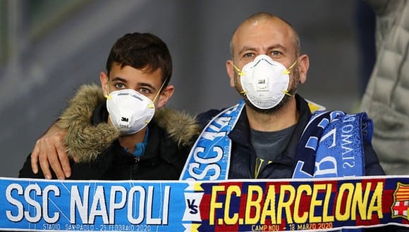 El coronavirus en el Napoli vs. Barcelona por Champions League. (Getty)
