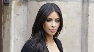 Kim Kardashian deja boquiabiertos a miles con una foto veraniega